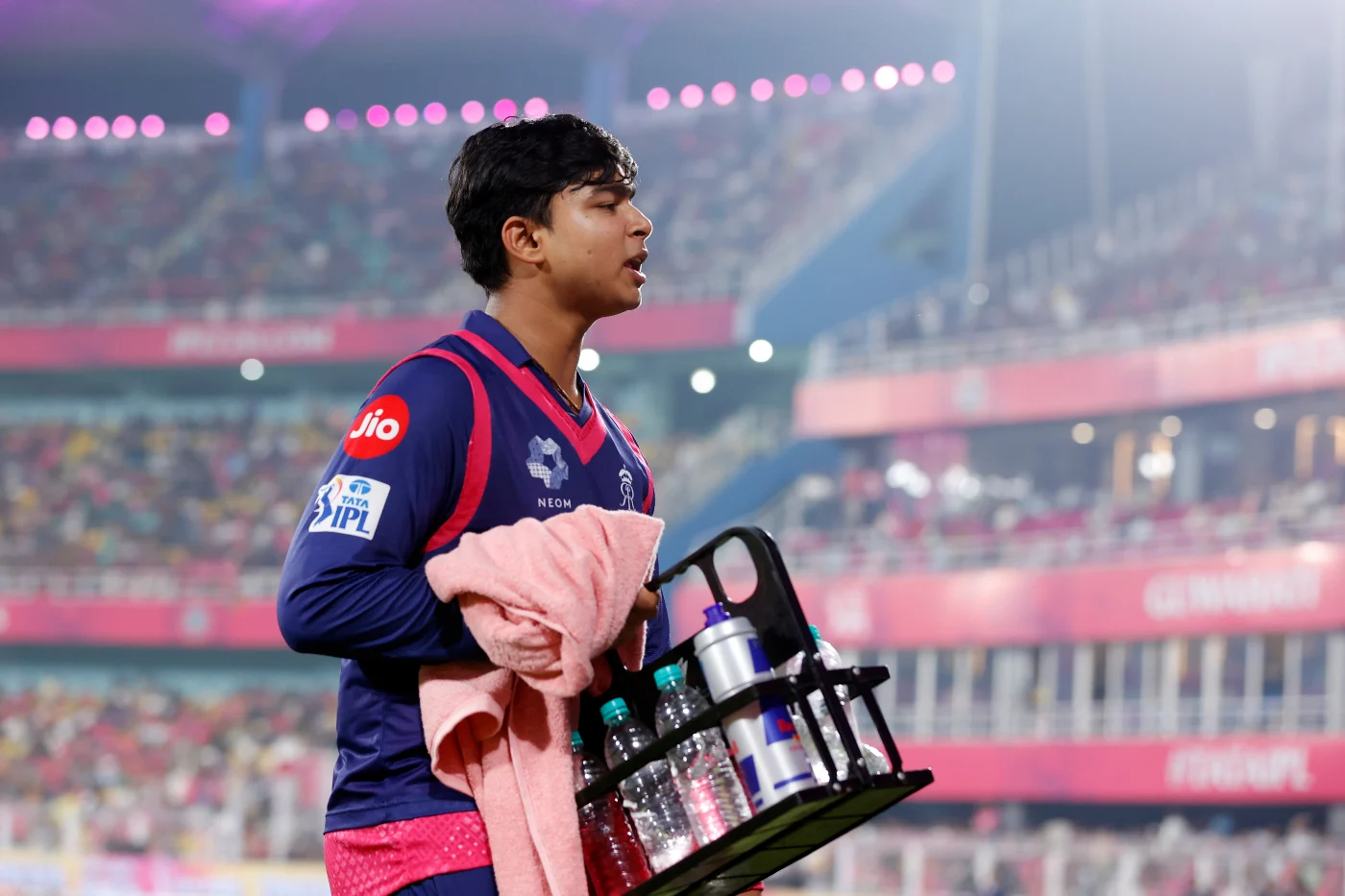 Fabulous! Fastest 50 in IPL 2025 by Vaibhav Suryavanshi Smashes 50 in just 17 balls.