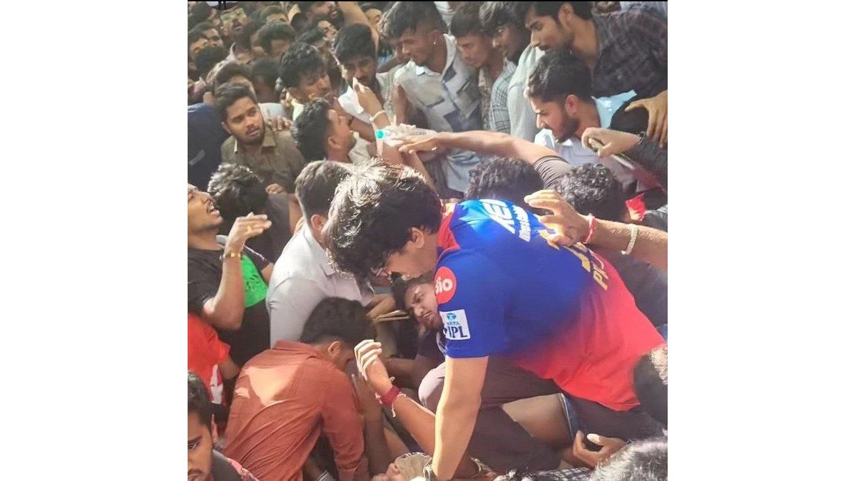 RCB Victory Parade