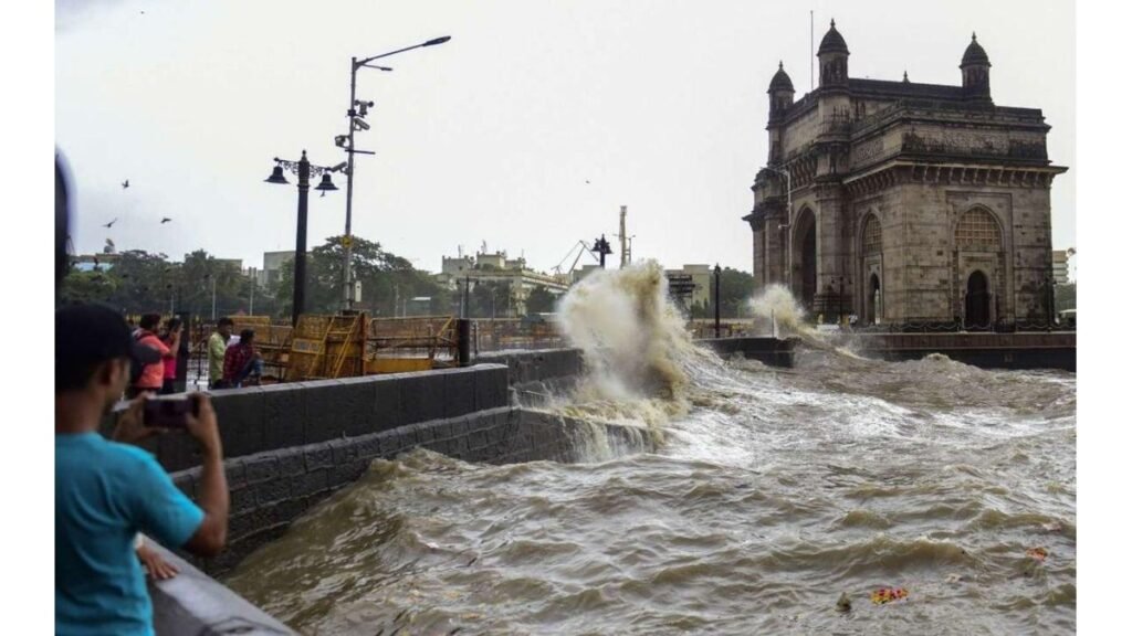 Pics of Mumbai Flood