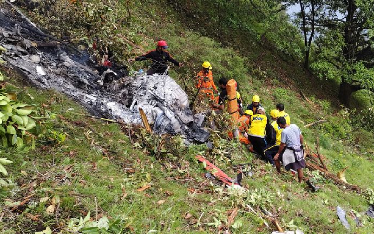 Breaking: Kedarnath Helicopter Crash Claims 7 Lives – Safety Under Spotlight